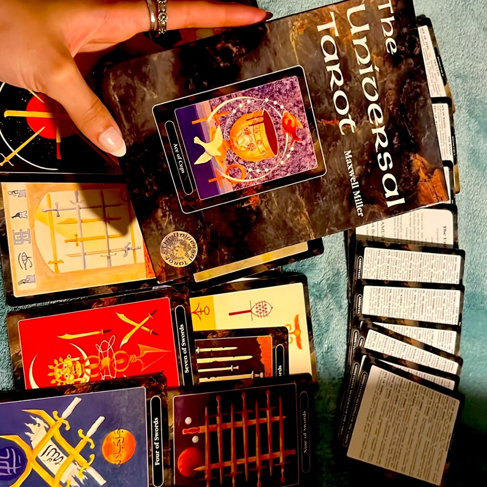 Vintage The Universal Tarot Maxwell Miller